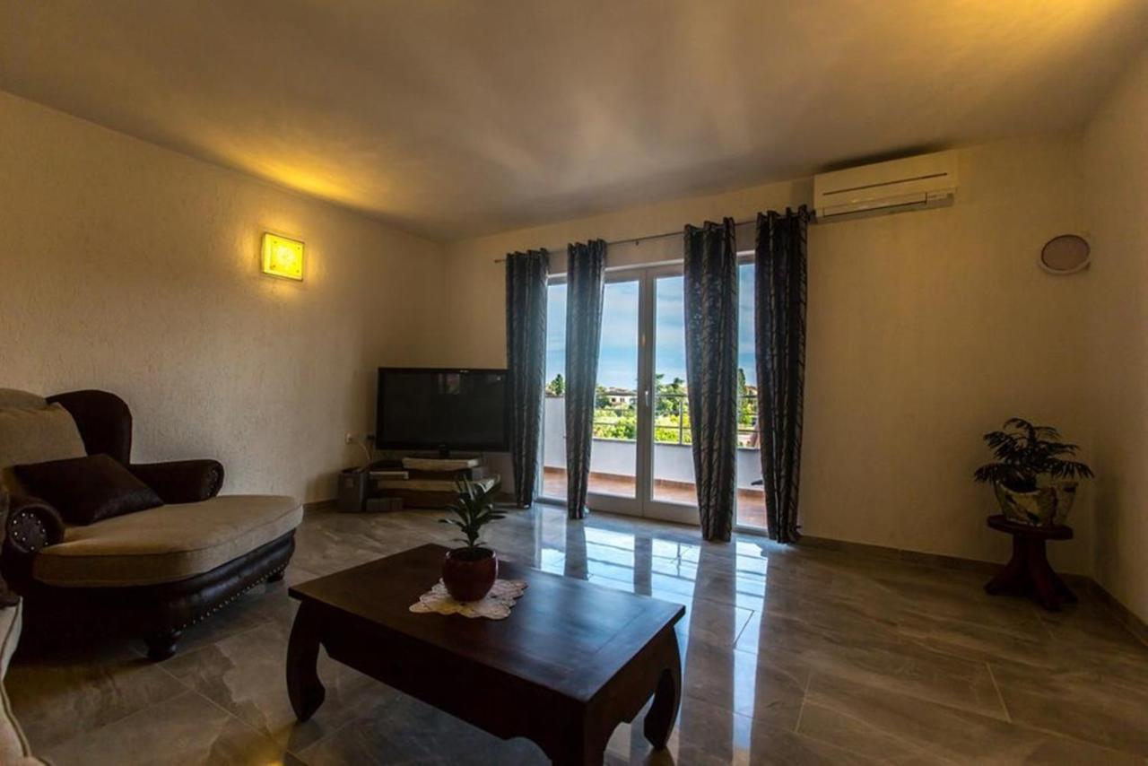 Guest House Casa Mia - Rooms & Apartments روفينج الغرفة الصورة