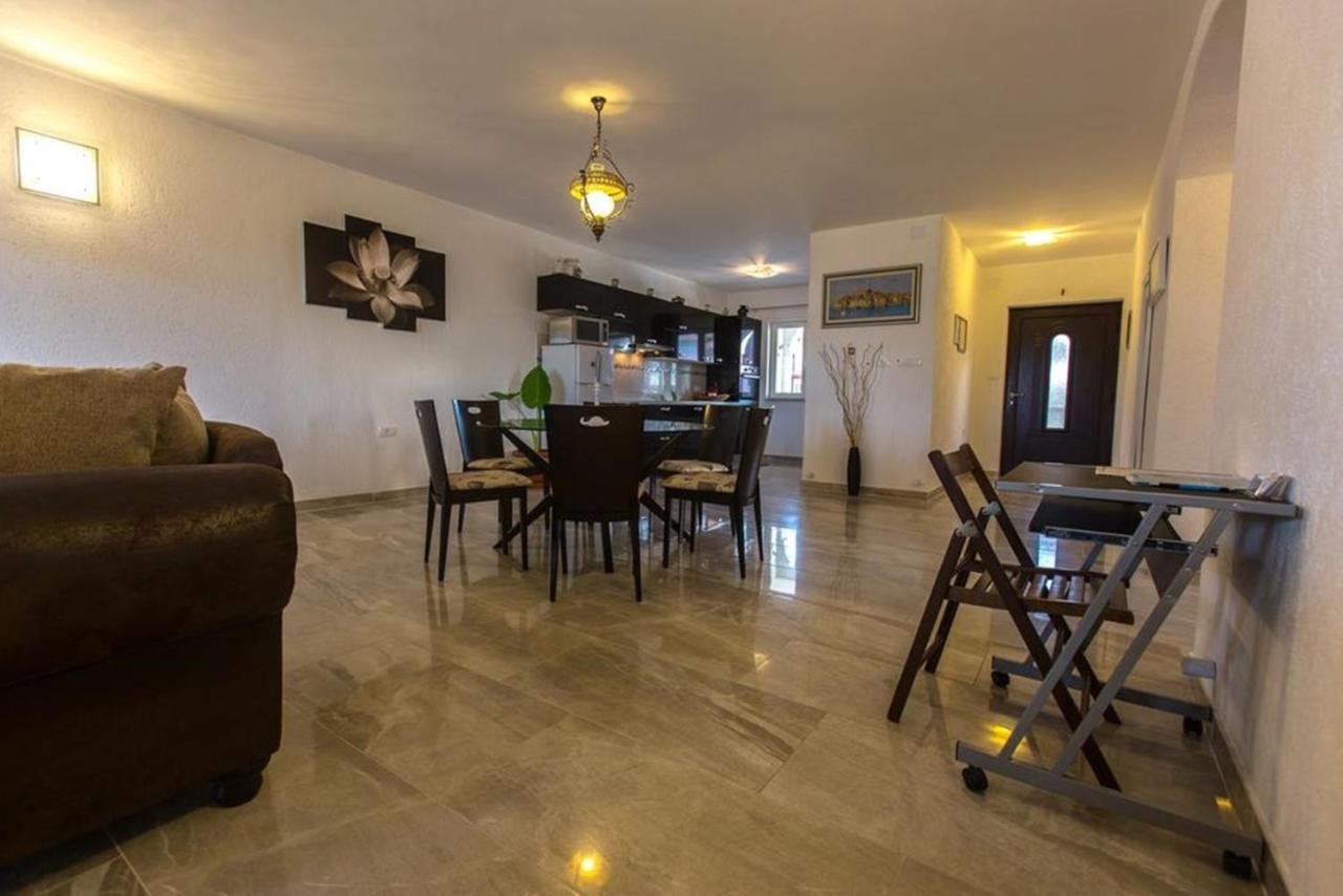Guest House Casa Mia - Rooms & Apartments روفينج الغرفة الصورة
