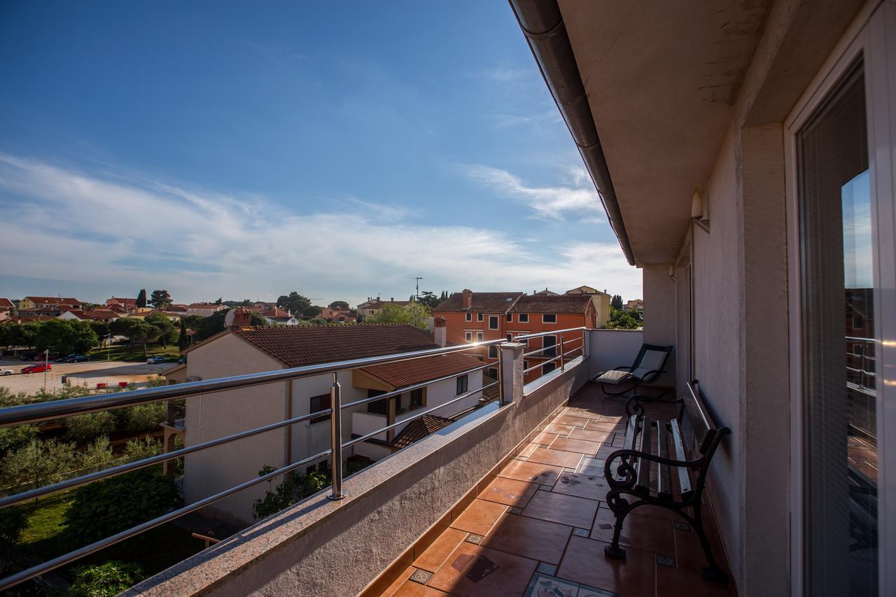 Guest House Casa Mia - Rooms & Apartments روفينج المظهر الخارجي الصورة